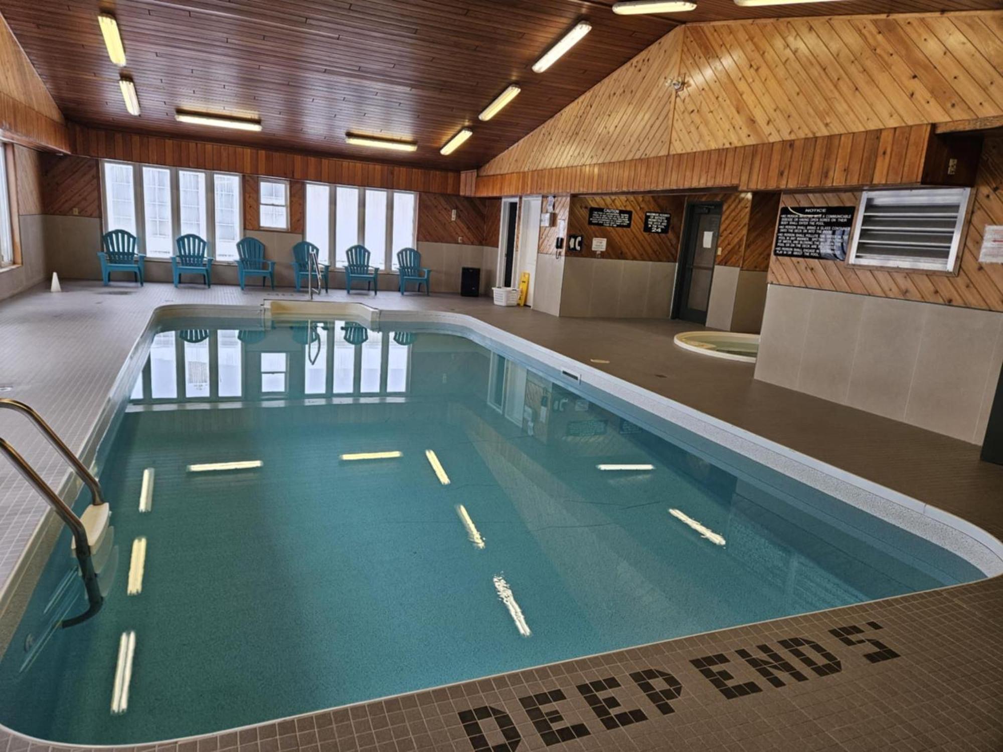 Travelodge By Wyndham Port Elgin Extérieur photo